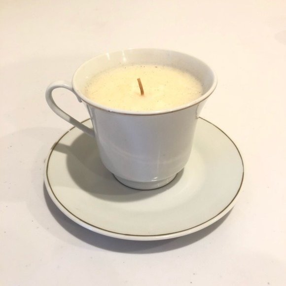 English Teacup & Saucer Candles New - Picture 10 of 15